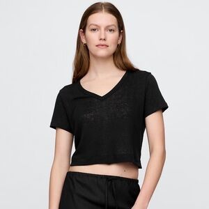 GAP Linen-Blend V-Neck Crop T-Shirt Size Medium Petite in BLACK